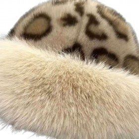 Bontmuts panter beige print.